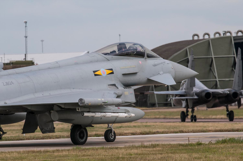 Illustration for article titled Photos: India's Su-30MKI Flankers Sparred With Royal Air Force Typhoons